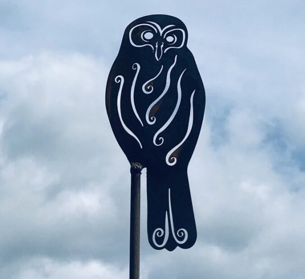 GARDEN STAKE - RURU (MOREPORK)