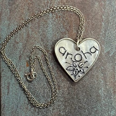 AMOR / AROHA NECKLACE [12A]